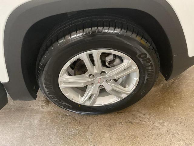 Photo of 2023 White GMC Terrain