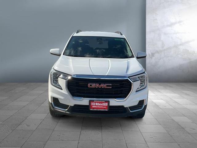 Photo of 2023 White GMC Terrain