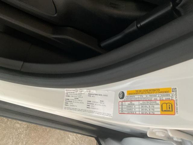 Photo of 2023 White GMC Terrain