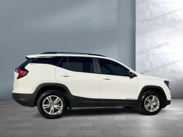 Photo of 2023 White GMC Terrain