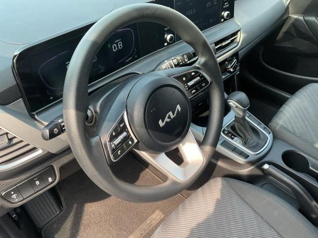 Photo of 2024 Blue Kia Seltos