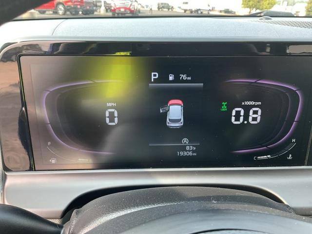 Photo of 2024 Blue Kia Seltos
