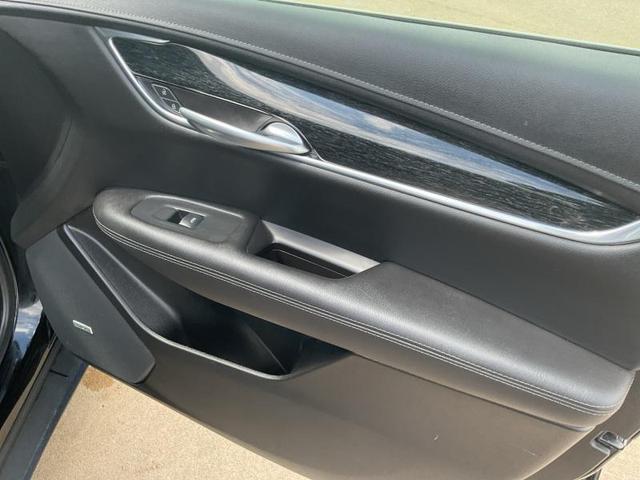 Photo of 2021 Black Cadillac XT5