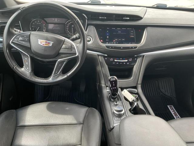 Photo of 2021 Black Cadillac XT5