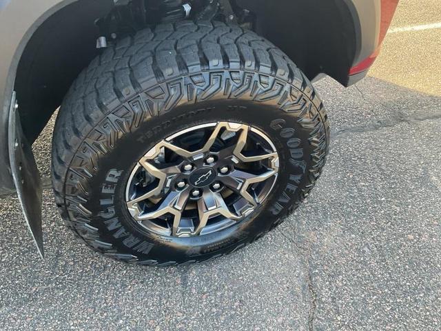 Photo of 2024 Red Chevrolet Colorado