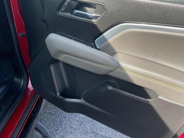Photo of 2024 Red Chevrolet Colorado