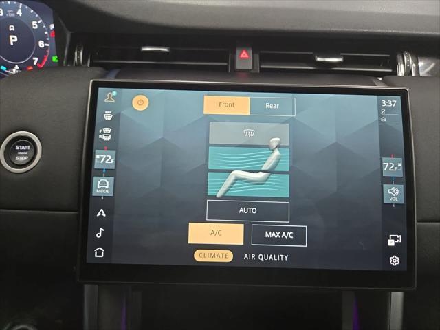 Photo of 2024 Ostuni Pearl White Land Rover Discovery Sport