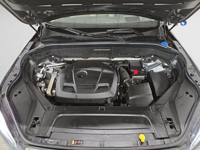 Photo of 2018 Osmium Gray Volvo XC90