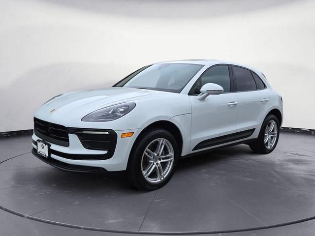 Photo of 2024 Carrara White Porsche Macan