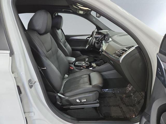 Photo of 2022 Alpine White BMW X3