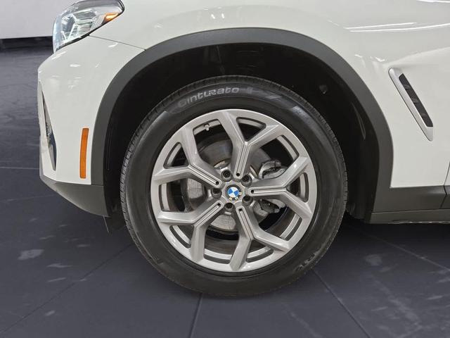Photo of 2022 Alpine White BMW X3