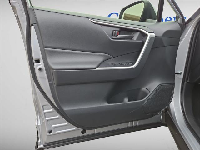 Photo of 2025 Silver Sky Metallic Toyota RAV4 Hybrid