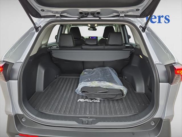 Photo of 2025 Silver Sky Metallic Toyota RAV4 Hybrid