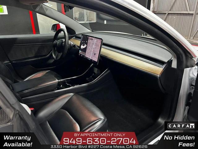 Photo of 2019 Pearl White Multi-Coat Tesla Model 3