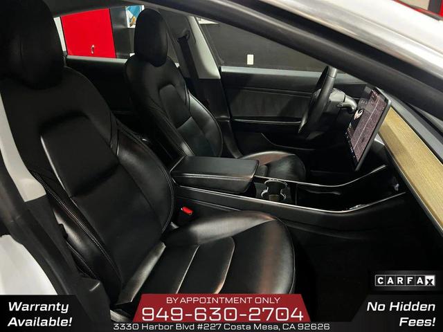 Photo of 2019 Pearl White Multi-Coat Tesla Model 3