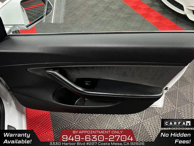 Photo of 2019 Pearl White Multi-Coat Tesla Model 3