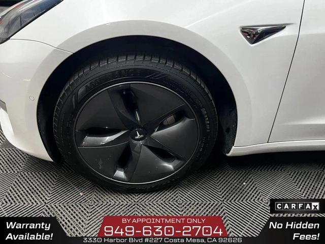 Photo of 2019 Pearl White Multi-Coat Tesla Model 3