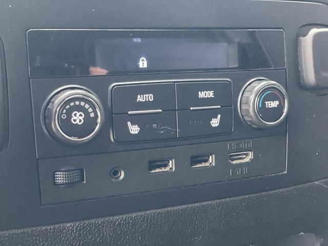 Photo of 2018 Onyx Black GMC Yukon XL