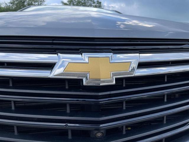 Photo of 2023 Sterling Gray Metallic Chevrolet Equinox