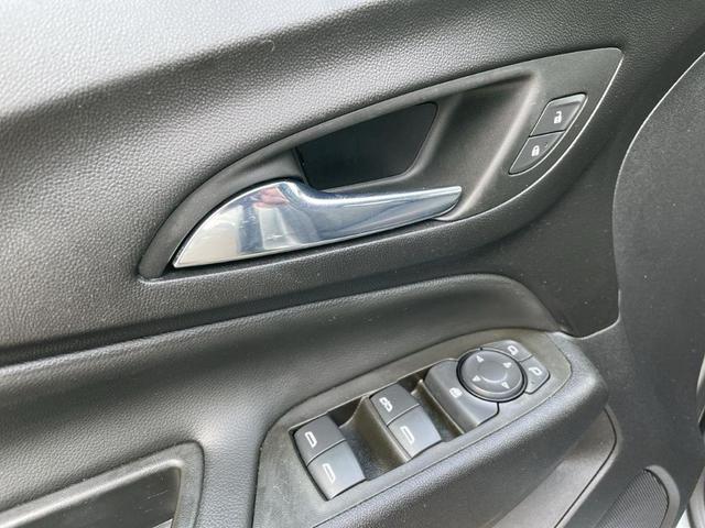 Photo of 2023 Sterling Gray Metallic Chevrolet Equinox
