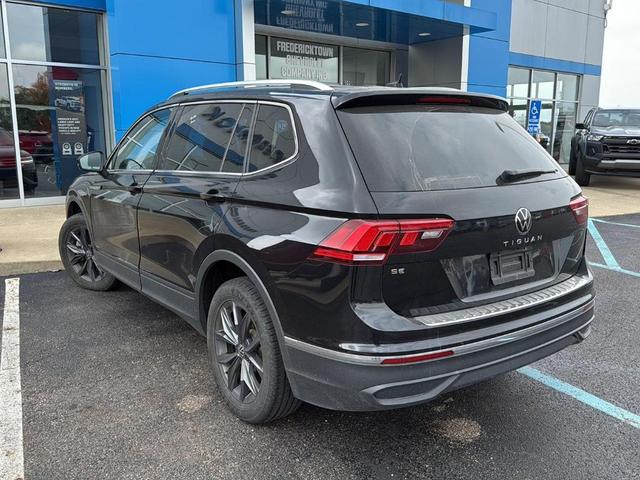 Photo of 2023 Deep Black Pearl Effect Volkswagen Tiguan