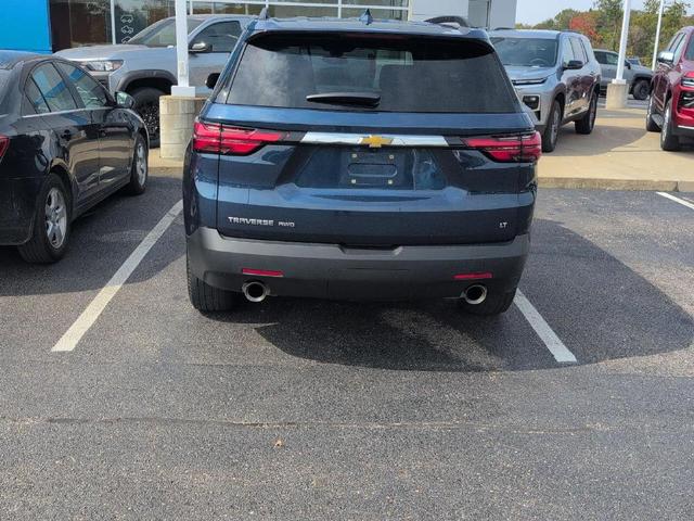 Photo of 2023 Northsky Blue Metallic Chevrolet Traverse
