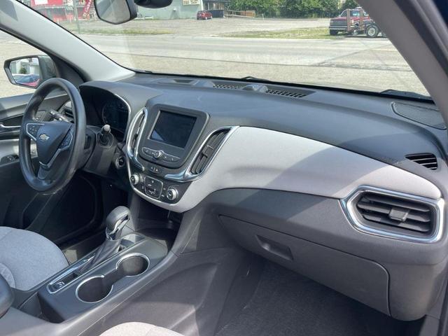 Photo of 2022 Blue Glow Metallic Chevrolet Equinox