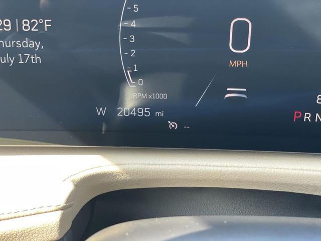Photo of 2024 Silver Metallic Cadillac XT4