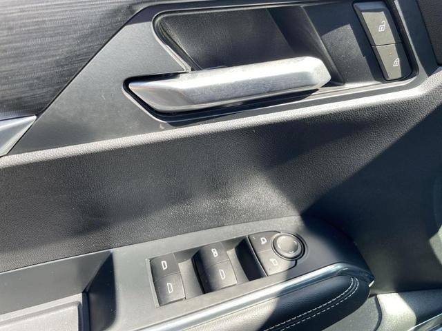 Photo of 2025 Crystal Metallic GMC Acadia