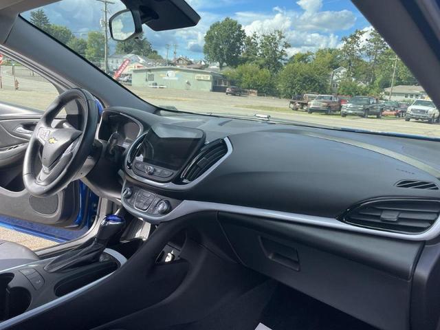 Photo of 2017 Kinetic Blue Chevrolet Volt