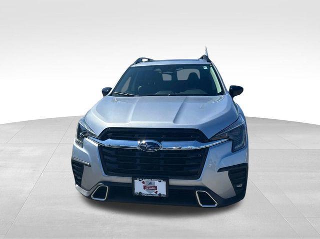 Photo of 2024 Ice Silver Metallic Subaru Ascent