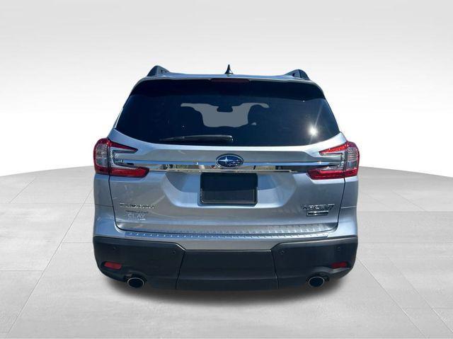 Photo of 2024 Ice Silver Metallic Subaru Ascent