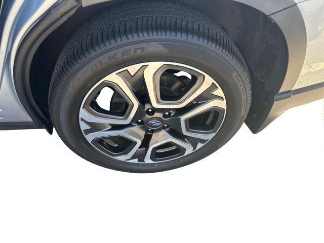 Photo of 2024 Ice Silver Metallic Subaru Ascent