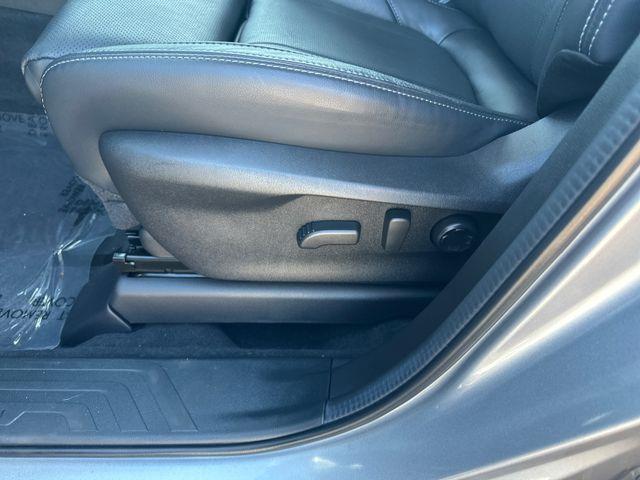 Photo of 2024 Ice Silver Metallic Subaru Ascent