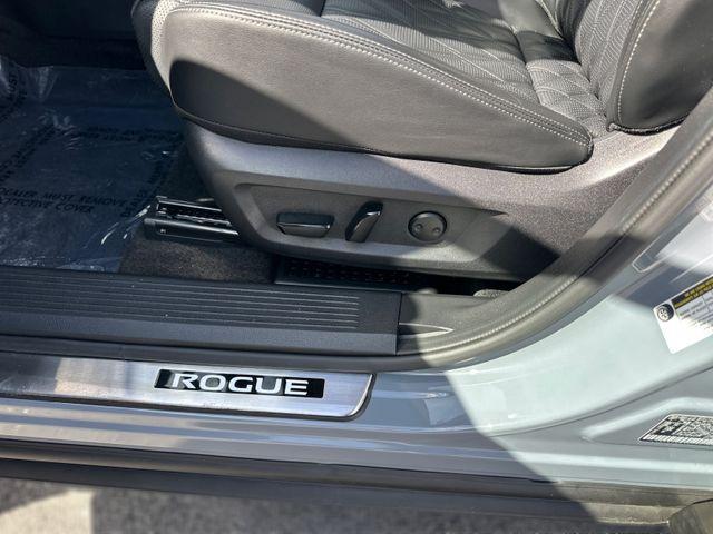Photo of 2023 Boulder Gray Pearl Nissan Rogue