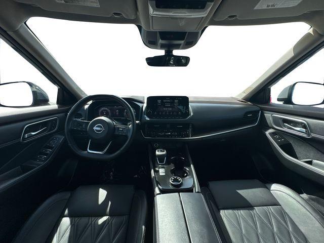 Photo of 2023 Boulder Gray Pearl Nissan Rogue