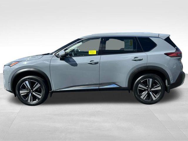 Photo of 2023 Boulder Gray Pearl Nissan Rogue