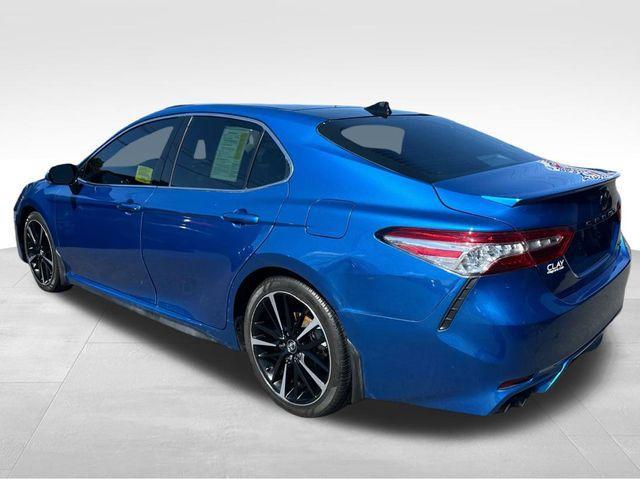 Photo of 2020 Blue Streak Metallic Toyota Camry