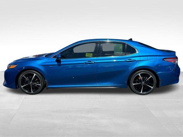 Photo of 2020 Blue Streak Metallic Toyota Camry
