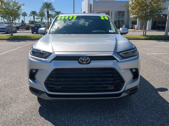 Photo of 2024 Celestial Silver Metallic Toyota Grand Highlander
