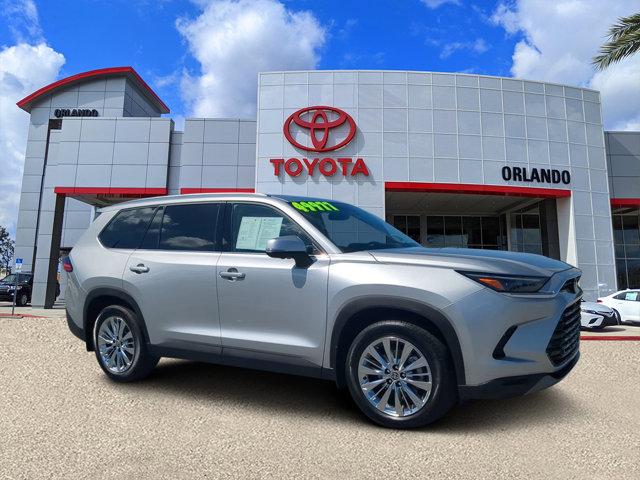 Photo of 2024 Celestial Silver Metallic Toyota Grand Highlander
