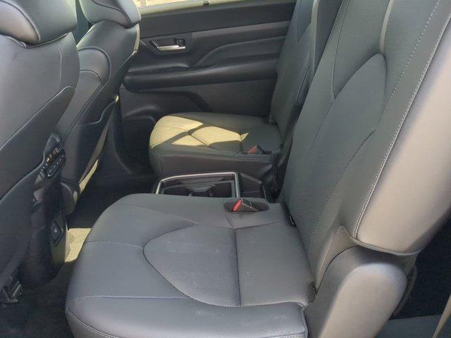 Photo of 2024 Celestial Silver Metallic Toyota Grand Highlander