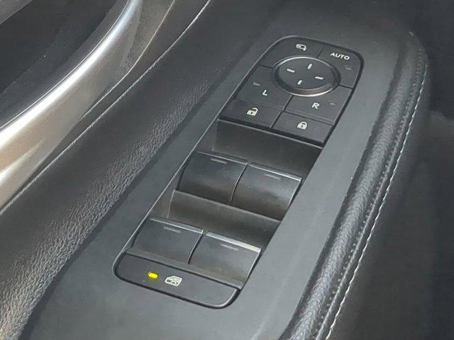 Photo of 2024 Celestial Silver Metallic Toyota Grand Highlander