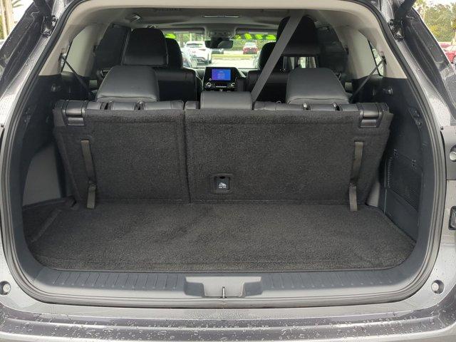 Photo of 2024 Magnetic Gray Metallic Toyota Highlander