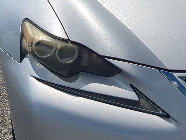 Photo of 2014 Silver Lexus IS 350