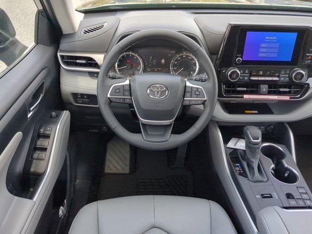 Photo of 2025 Heavy Metal Toyota Highlander