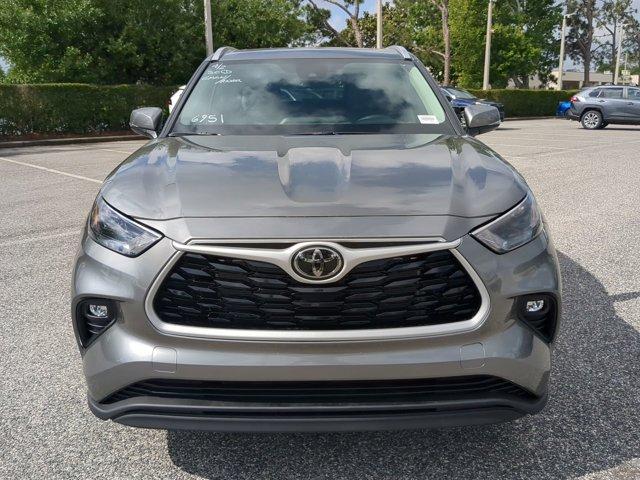 Photo of 2025 Heavy Metal Toyota Highlander