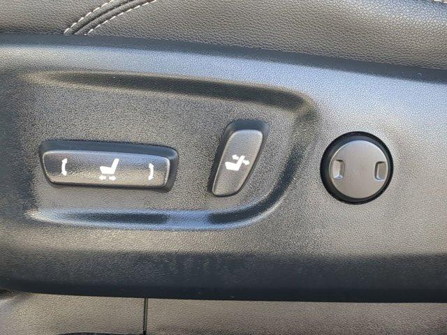 Photo of 2021 Super White Toyota 4Runner