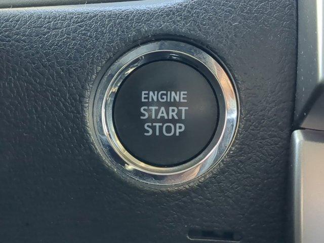 Photo of 2021 Super White Toyota 4Runner