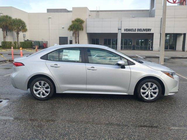 Photo of 2025 Silver Toyota Corolla